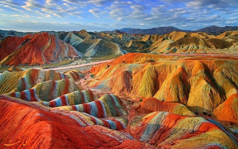 کوه های رنگین کمان کوه های رنگین کمان