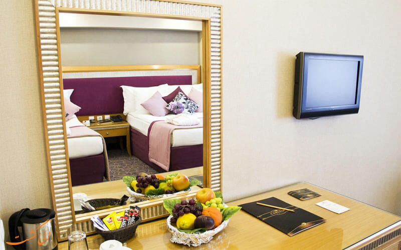 Carlton Hotel- www.eligasht .com Carlton Hotel- www.eligasht .com