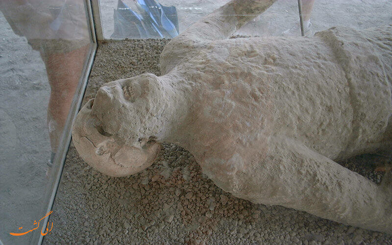 مرگ عجیب مرگ عجیب