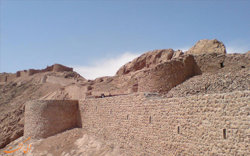 دیوار قلعه کوه قائن دیوار قلعه کوه قائن