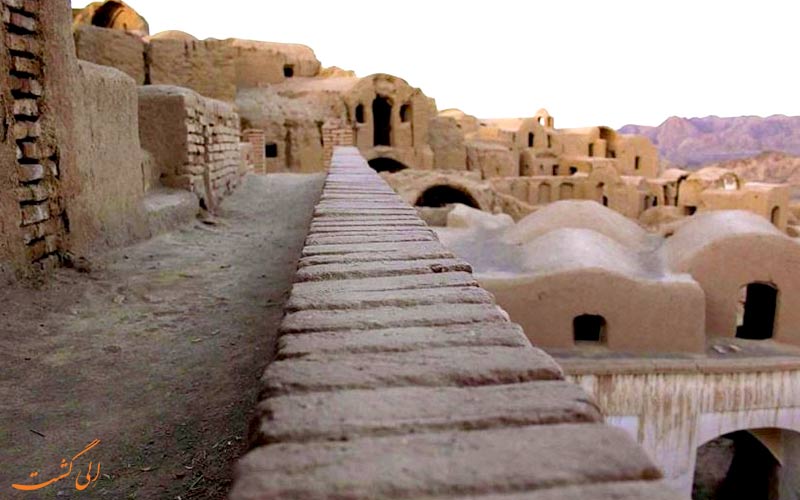 دیوارهای قلعه ای در روستای خرانق دیوارهای قلعه ای در روستای خرانق