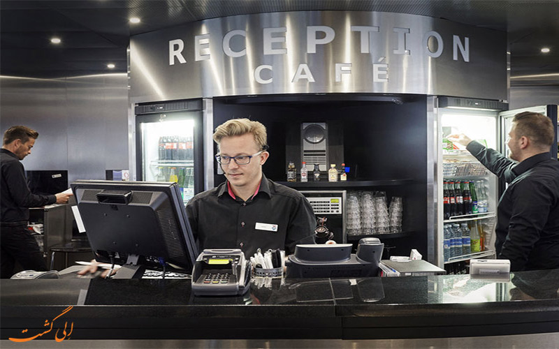 Cabinn City- eligasht.com میز پذیرش Cabinn City- eligasht.com میز پذیرش