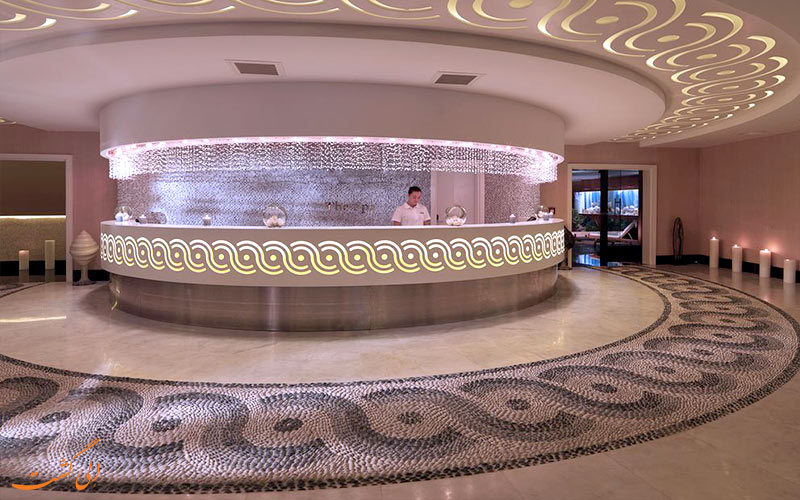هتل پولمن باکو- میز پذیرش