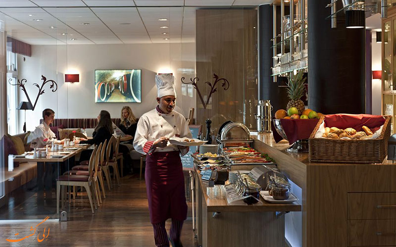 Mercure Berlin Zentrum- eligasht.com بوفه صبحانه Mercure Berlin Zentrum- eligasht.com بوفه صبحانه