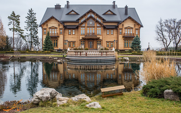 عمارت یانوکوویچ کی یف عمارت یانوکوویچ کی یف