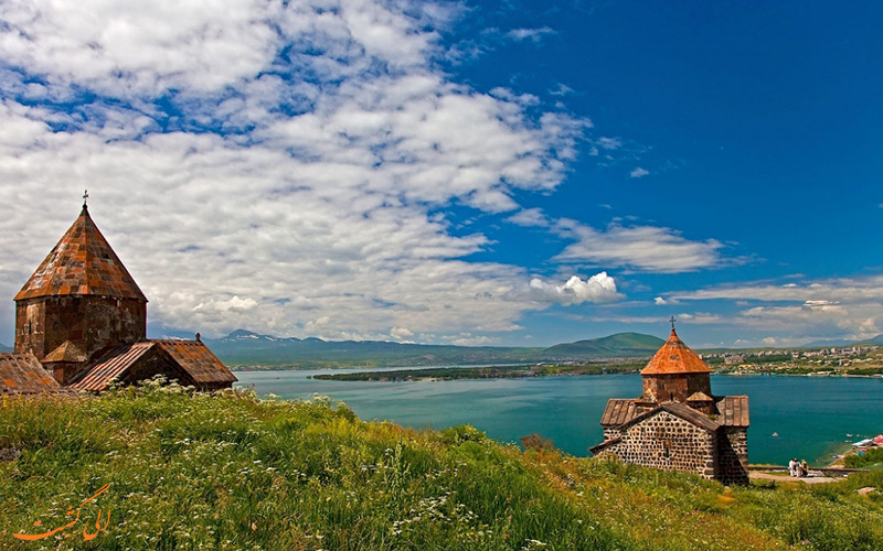 بناهای تاریخی اطراف دریاچه سوان در ارمنستان بناهای تاریخی اطراف دریاچه سوان در ارمنستان