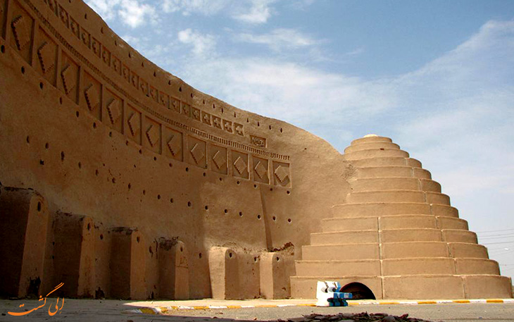 یخدان موئدی در کرمان یخدان موئدی در کرمان