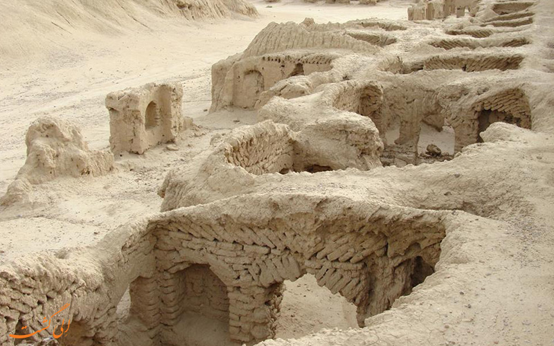 ماجراجویی در تپه حصار ماجراجویی در تپه حصار