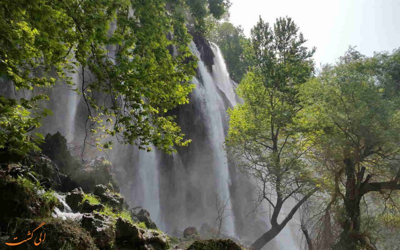 آبشار از نمای دیگر آبشار از نمای دیگر
