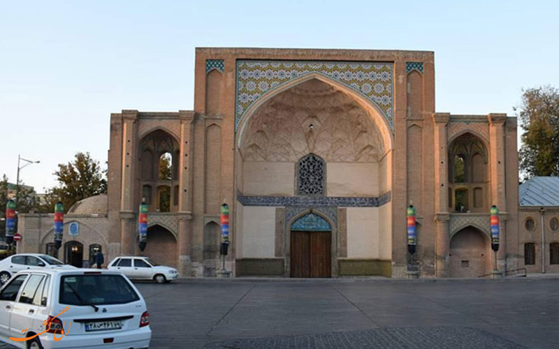 سردر عالی قاپو در قزوین سردر عالی قاپو در قزوین