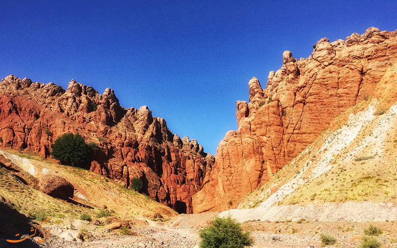 سفر به نیشابور سفر به نیشابور