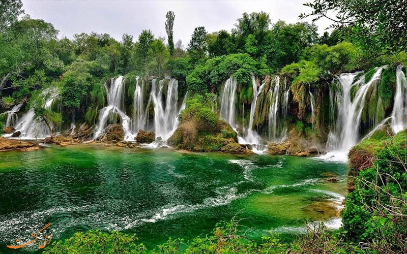 آبشار کاراویس آبشار کاراویس