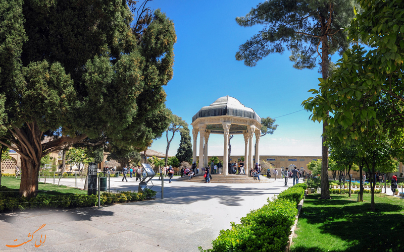دیدار از حافظیه در سفر به شیراز دیدار از حافظیه در سفر به شیراز