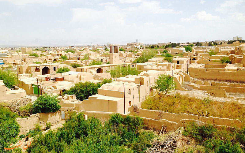میبد میبد
