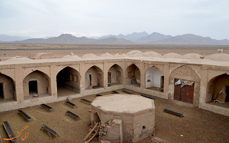 کاروانسرا-و-برج-ارجنان کاروانسرا-و-برج-ارجنان