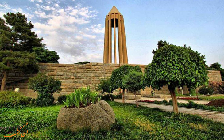 ابوعلی سینا دانشمند بزرگ ایران ابوعلی سینا دانشمند بزرگ ایران