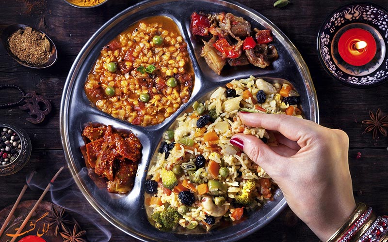 آداب عجیب غذا خوردن آداب عجیب غذا خوردن