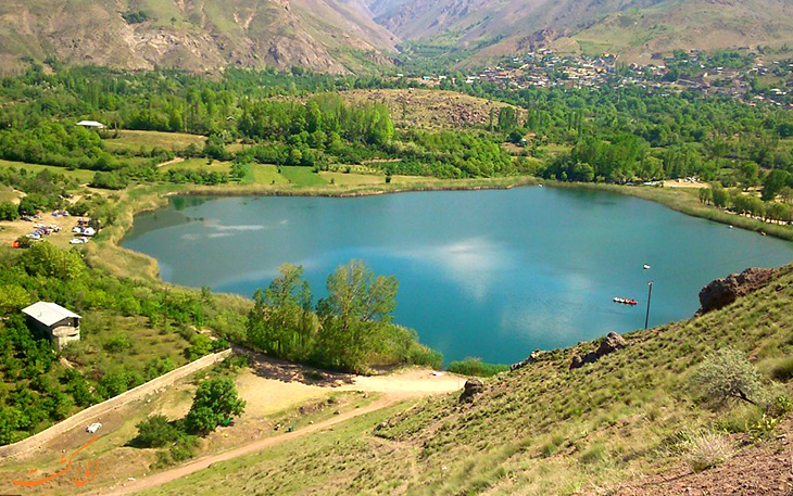 نمایی دیگر از دریاچه الموت نمایی دیگر از دریاچه الموت