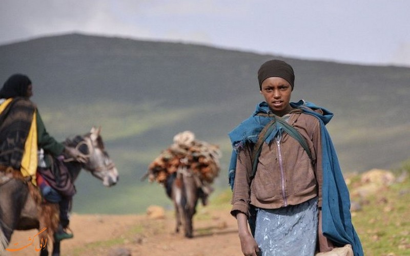 Girl_on_the_Sanetti_Plateau_Ethiopia-696x520.jpg