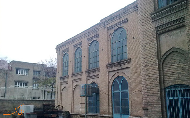 مدرسه مدرسه