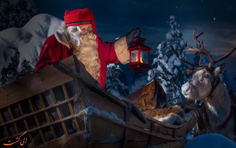 Santa-Claus-on-his-way-Rovaniemi-900x505.jpg