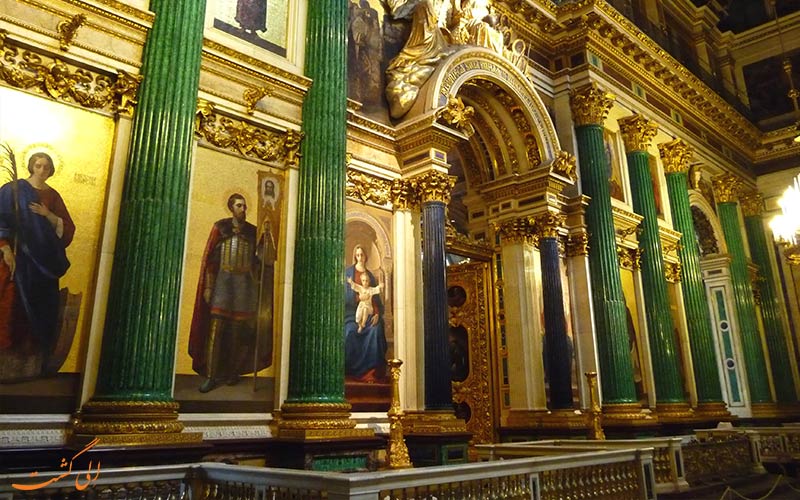 ستون های نمای داخلی کلیسای سنت اسحاق