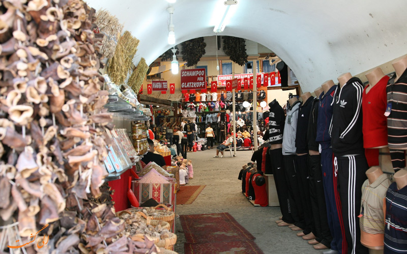 يُطلق على أقدم سوق في أنطاليا السوق القديم.